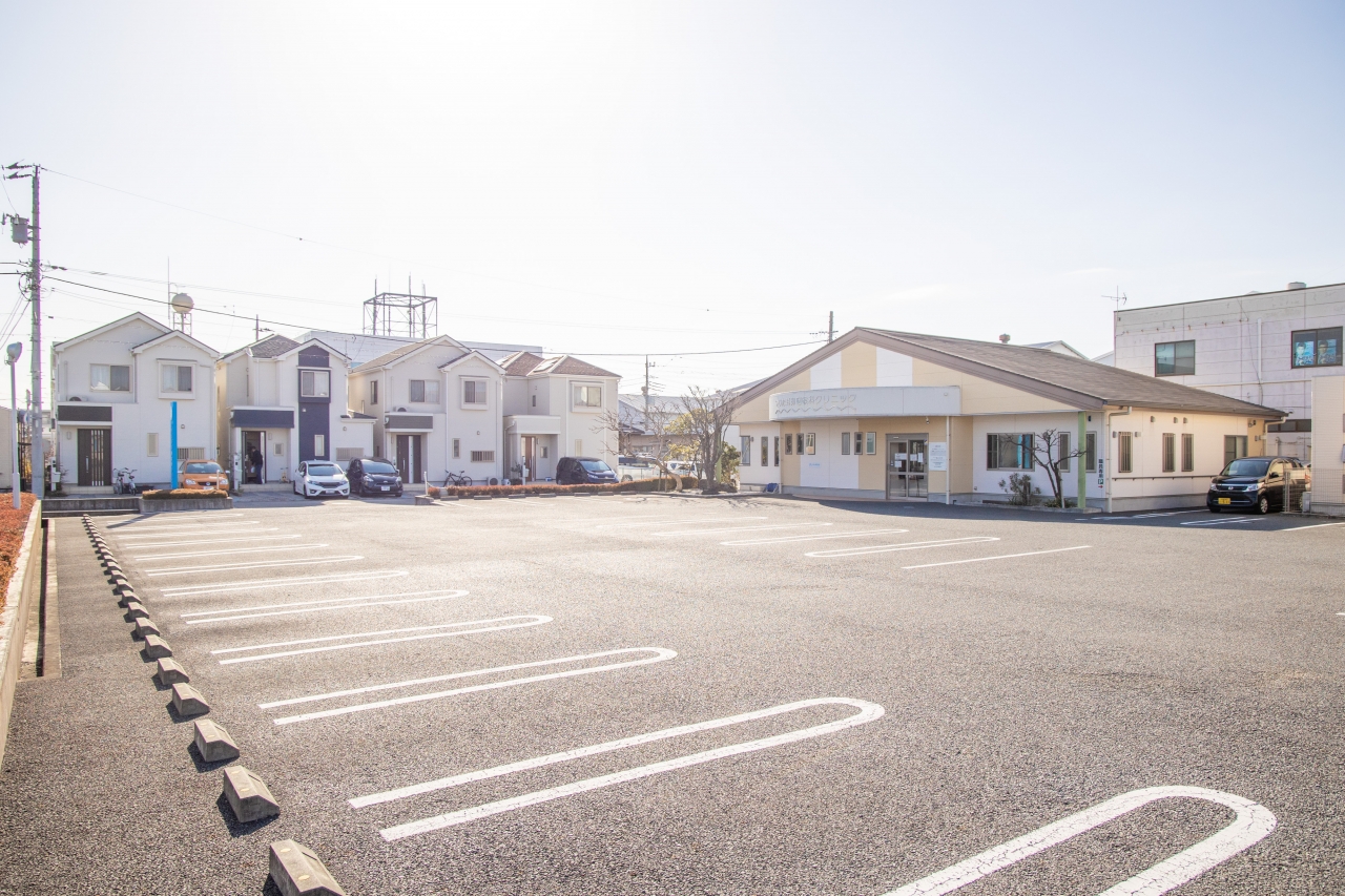 つりた耳鼻咽喉科クリニック駐車場